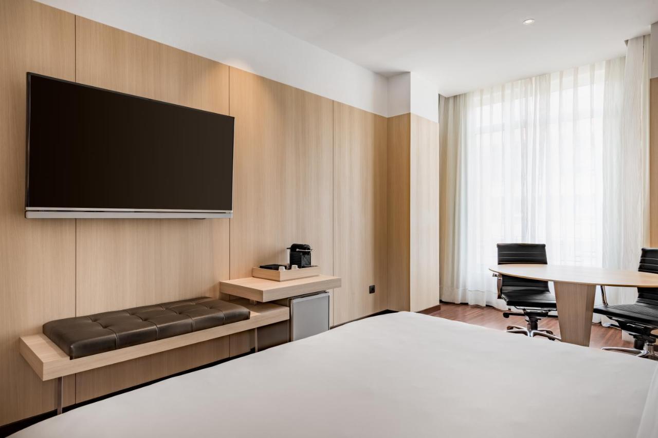 Ac Hotel Burgos By Marriott Exteriör bild