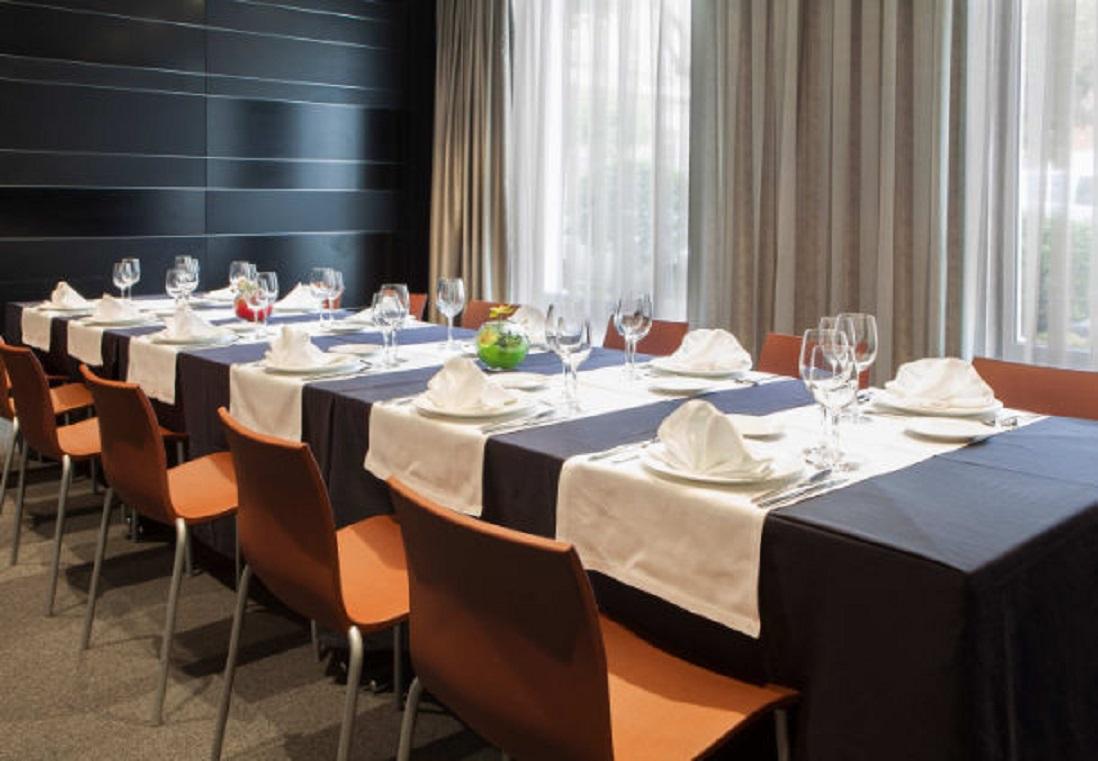 Ac Hotel Burgos By Marriott Exteriör bild