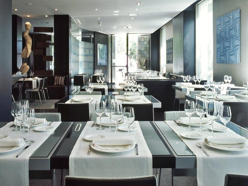 Ac Hotel Burgos By Marriott Exteriör bild